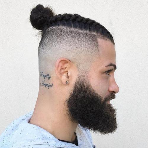 25 Sexy Man Bun Styles, die Sie wissen müssen  