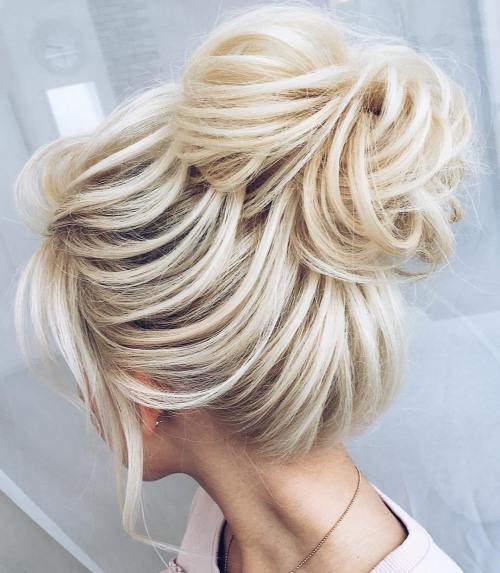 35 einfache und hübsche Top Knot Frisuren  