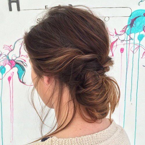 40 Lovely Low Bun Frisuren für Ihre Inspiration  