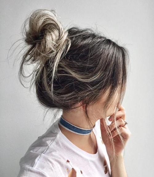 35 einfache und hübsche Top Knot Frisuren  