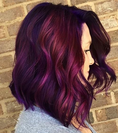 Beste Frisuren für Magenta Haarfarbe  