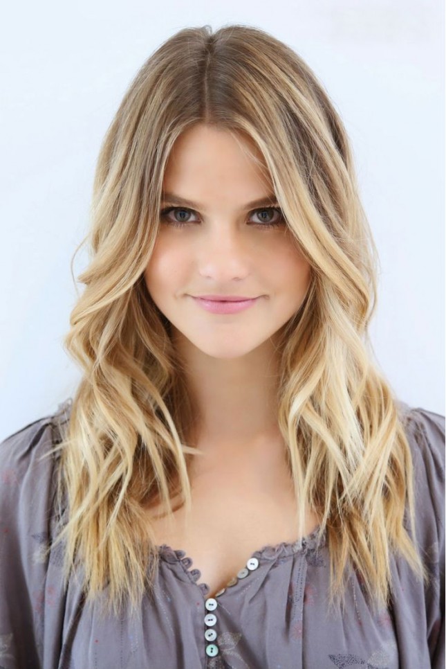 11 Bombshell Blonde Balayage sucht Frauen  