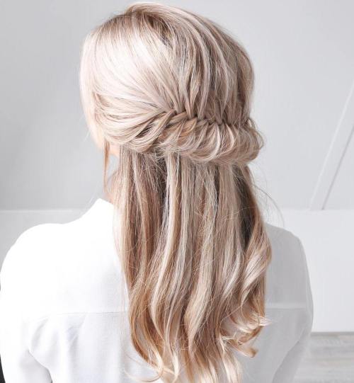 50 Half Updos für Ihre perfekte Alltags- und Party-Looks  