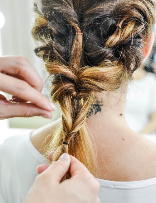 3 schöne Brötchen Frisuren für feines Haar  