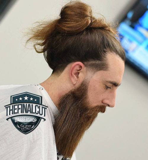 25 Sexy Man Bun Styles, die Sie wissen müssen  