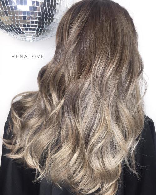 40 Ash Blonde Hair Looks You’ll Swoon Over  