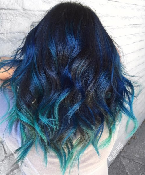 Gimme the Blues: Bold Blue Highlight Frisuren 