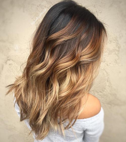 20 süße Karamell Balayage Frisuren für Brünetten und darüber hinaus  