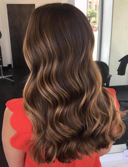 20 Honig Balayage Bilder, die wirklich inspirieren, Höhepunkte zu versuchen  