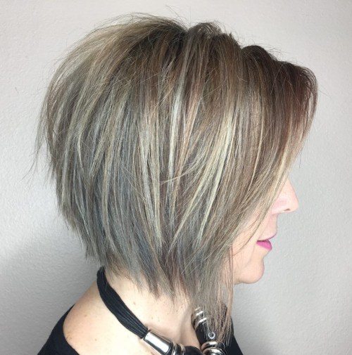 50 Layered Bob Styles: Moderne Frisuren mit Layern für jeden Anlass  