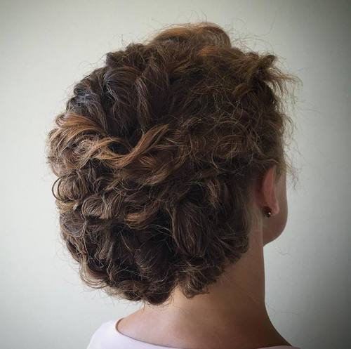20 schöne lange lockige Frisuren  