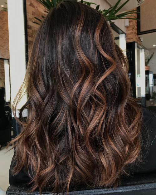 60 Frisuren mit dunkelbraunem Haar mit Highlights  