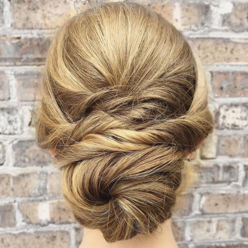 40 Lovely Low Bun Frisuren für Ihre Inspiration  