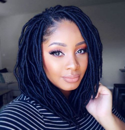 20 süße und kreative Ideen für kurze Faux Locs  