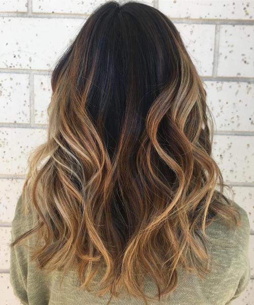 20 Honig Balayage Bilder, die wirklich inspirieren, Höhepunkte zu versuchen  