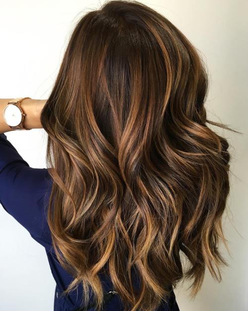 60 Frisuren mit dunkelbraunem Haar mit Highlights  