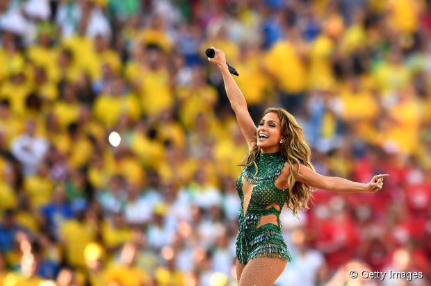 Jennifer Lopez bei der Eröffnungszeremonie des Wold Cup: zerzauste Haare Anleitung  