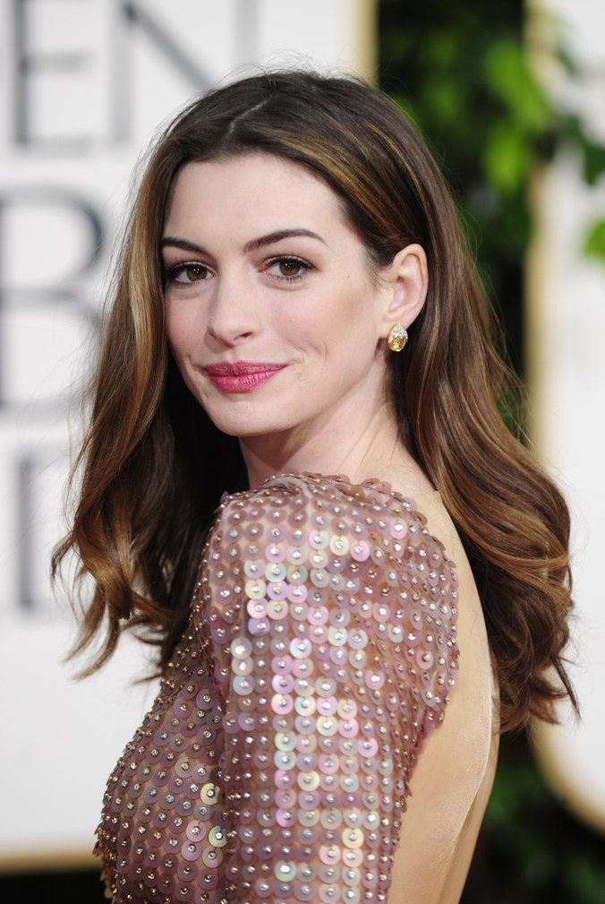 Anne Hathaway Haircut - 35 Anne Hathaways Stylish Hair Looks  