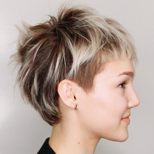 Pixie Haarschnitte mit Pony - 50 Terrific Tapers  